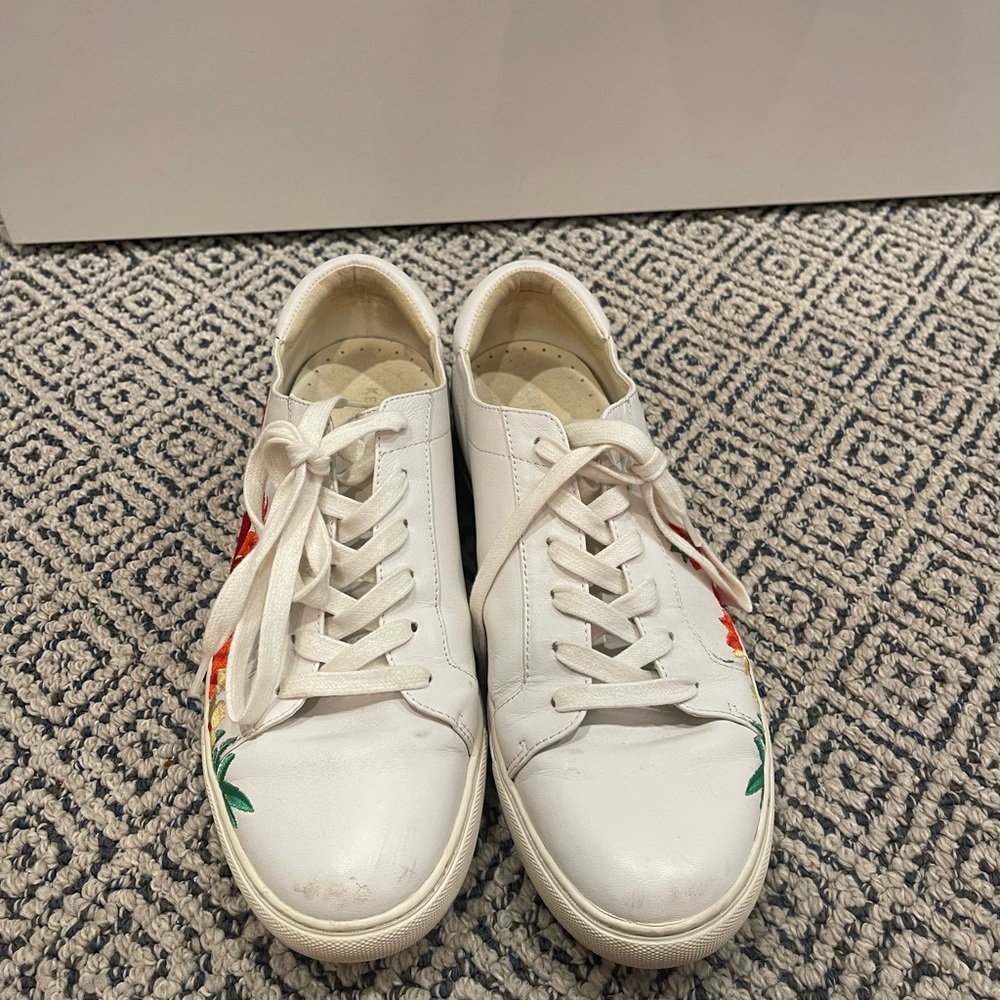 Kenneth Cole Reaction White Floral Sneakers